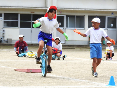 一輪車 (14)