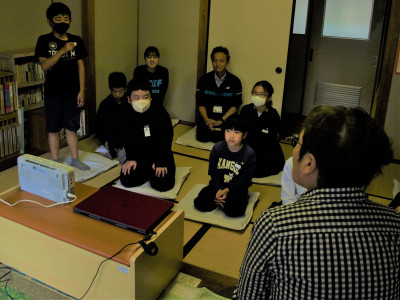 朝の読み聞かせ　５・６年生 (8)