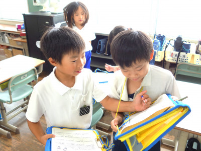 砥部小との交流会  (4)