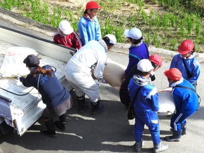 脱穀・もみすり (13)