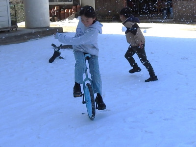 雪遊び (3)