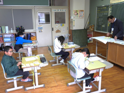 研究授業　４年生 (7)