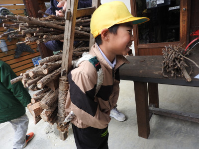 社会見学　２～４年生 (1)