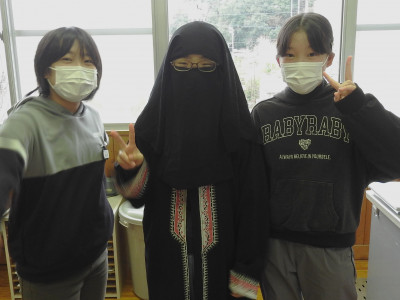 国際理解授業　５・６年生 (4)