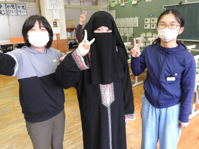 国際理解授業　５・６年生 (10)